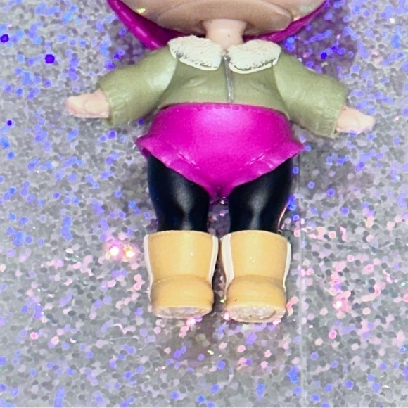 L.O.L. SURPRISE! Doll Cozy Babe Baby Big Sis Sister Doll Series 2 Winter Chill - Picture 7 of 9